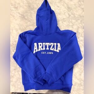 Aritzia women’s sweaterfleece hoodie Royal Blue.  Brand new with tags.